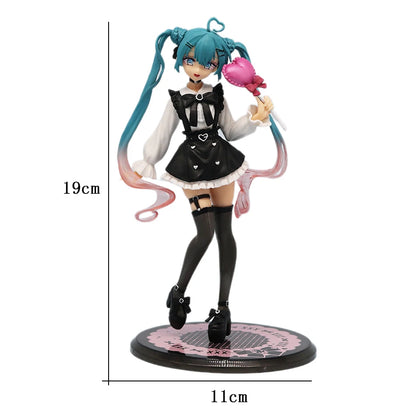HM  Anime Figurine