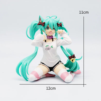 HM  Anime Figurine